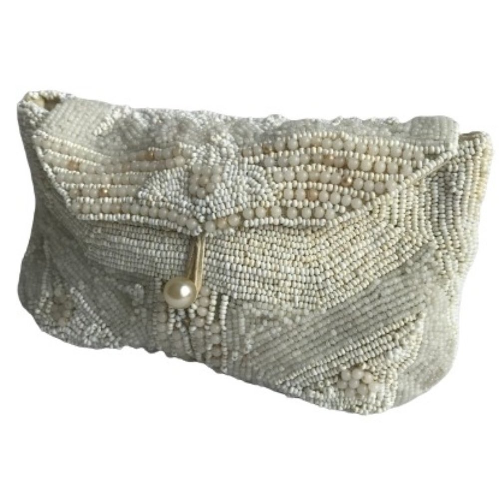 Vintage White Beaded Collectible Dance Coin Purse